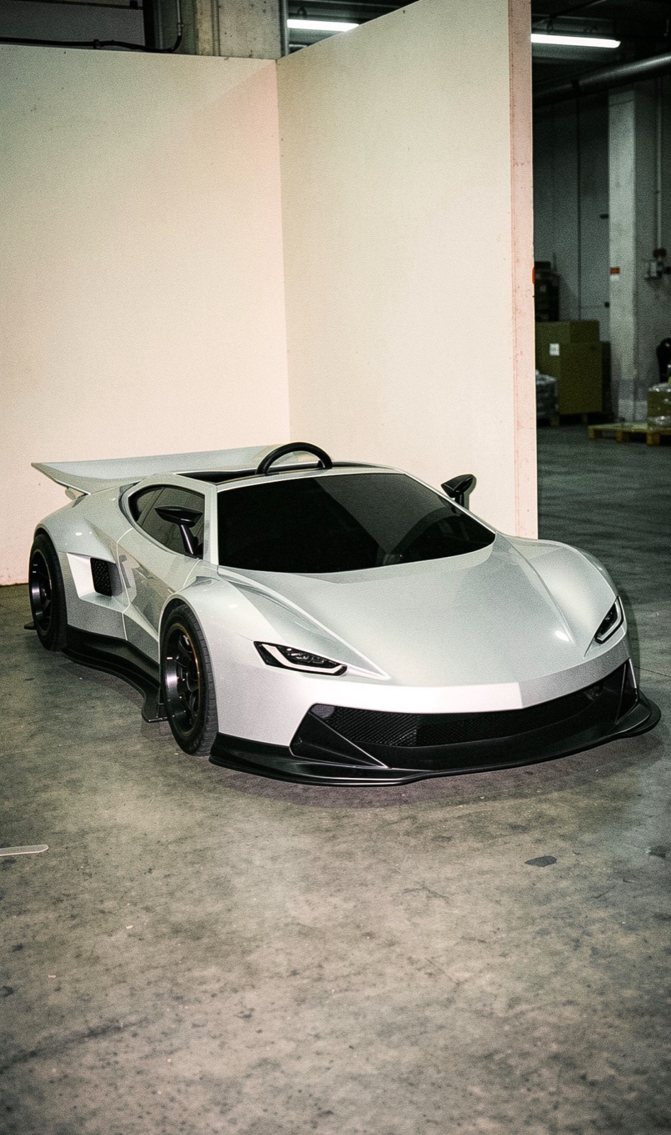 GENOS R1 on the LIL ZOOMERS production floor